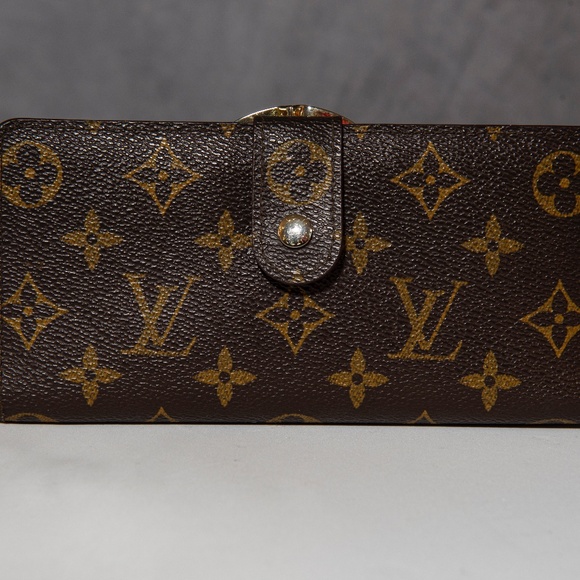 Louis Vuitton Handbags - Louis Vuitton wallet